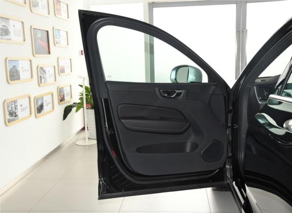 沃尔沃XC60 2019款 T5 四驱智雅运动版 国VI 车厢座椅   前门板