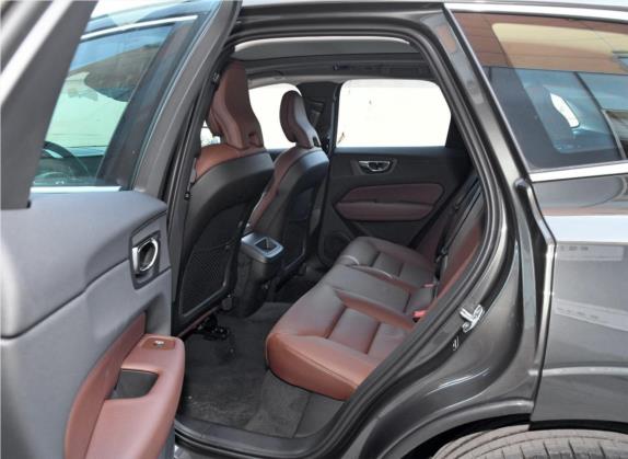 沃尔沃XC60 2020款 T5 四驱智远豪华版 车厢座椅   后排空间