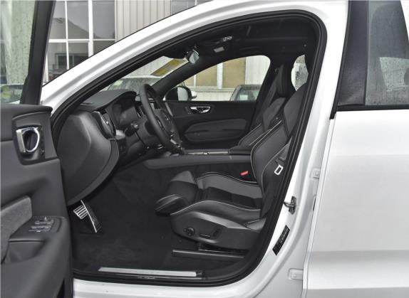 沃尔沃XC60 2021款 T5 四驱智远运动版 车厢座椅   前排空间