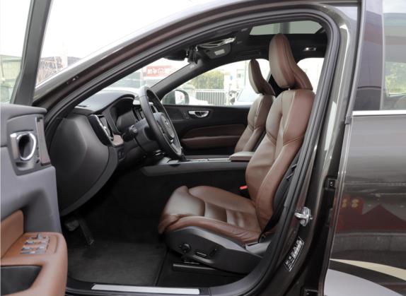 沃尔沃XC60 2021款 T5 四驱智雅豪华版 车厢座椅   前排空间