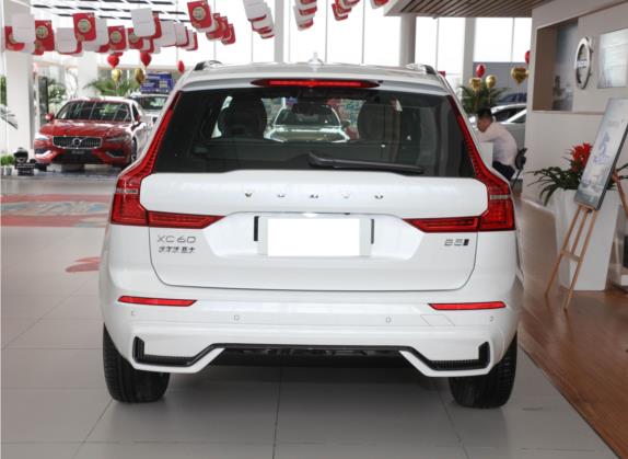 沃尔沃XC60 2022款 B5 四驱智逸运动版 外观   正后