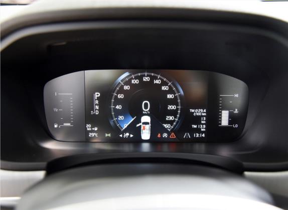 沃尔沃S90 2019款 T4 智逸版 中控类   仪表盘