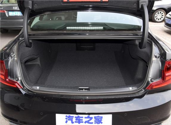 沃尔沃S90 2020款 T4 智行豪华版 车厢座椅   后备厢