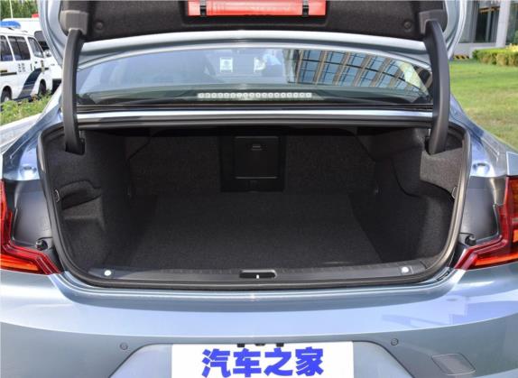 沃尔沃S90 2020款 T5 智逸运动版 车厢座椅   后备厢