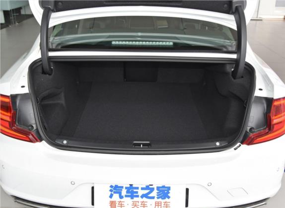 沃尔沃S90 2020款 改款 T5 智逸豪华版 车厢座椅   后备厢