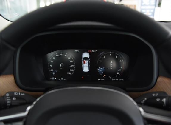 沃尔沃S90 2020款 改款 T5 智逸豪华版 中控类   仪表盘