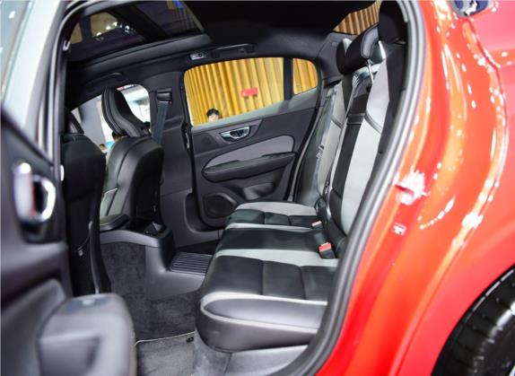 沃尔沃S60新能源 2020款 T8 E驱混动 四驱智雅运动版 车厢座椅   后排空间
