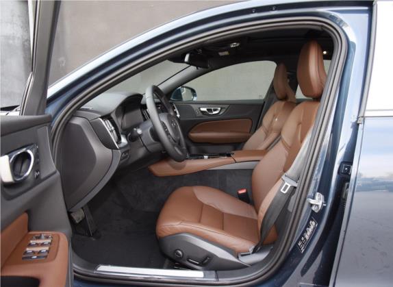 沃尔沃S60新能源 2021款 T8 E驱混动 四驱智逸豪华版 车厢座椅   前排空间