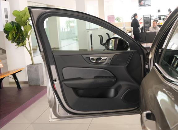 沃尔沃S60新能源 2021款 T8 E驱混动 四驱智雅运动版 车厢座椅   前门板