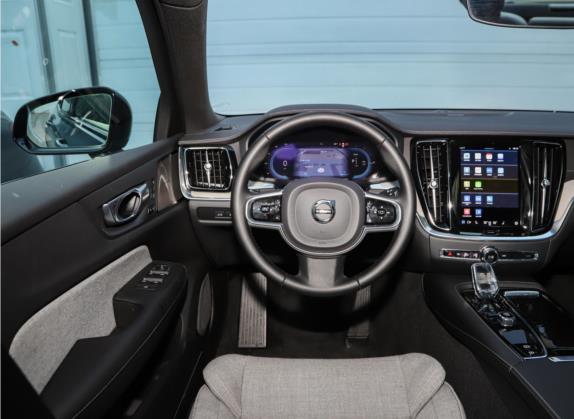 沃尔沃S60新能源 2023款 T8 四驱长续航智雅运动版 中控类   驾驶位