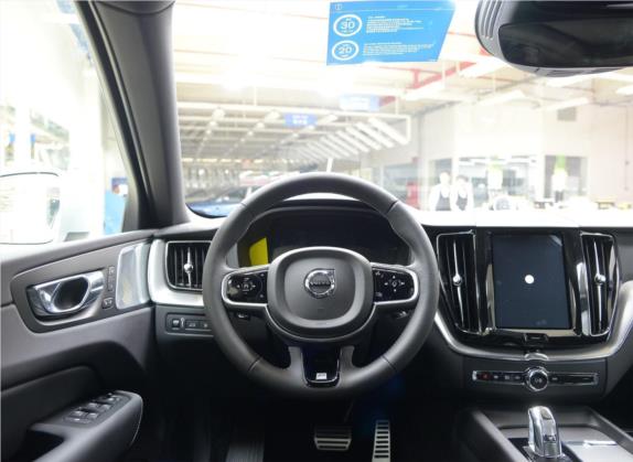 沃尔沃XC60新能源 2018款 T8 E驱混动 智雅运动版 中控类   驾驶位