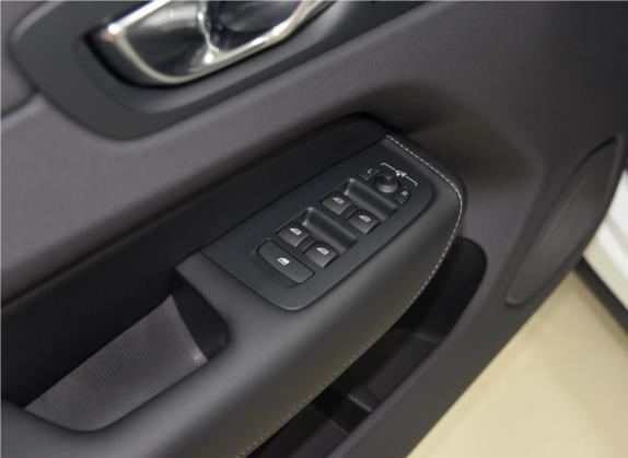 沃尔沃XC60新能源 2018款 T8 E驱混动 智雅运动版 车厢座椅   门窗控制