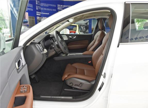 沃尔沃XC60新能源 2019款 T8 E驱混动 智尊豪华版 国V 车厢座椅   前排空间