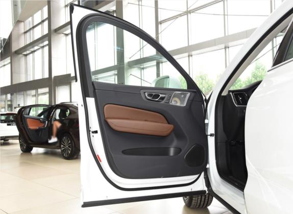 沃尔沃XC60新能源 2019款 T8 E驱混动 智尊豪华版 国V 车厢座椅   前门板