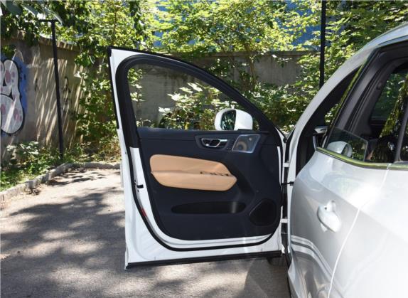 沃尔沃XC60新能源 2019款 T8 E驱混动 智尊豪华版 国VI 车厢座椅   前门板