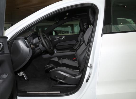 沃尔沃XC60新能源 2021款 T8 E驱混动 智远运动版 车厢座椅   前排空间