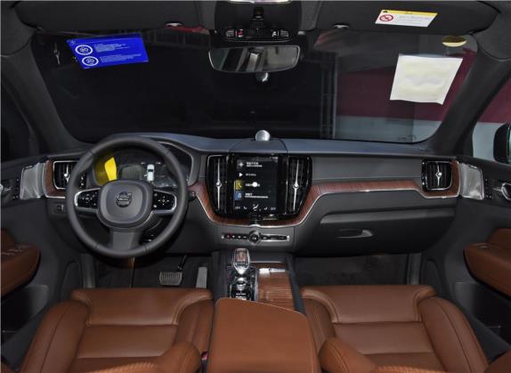 沃尔沃XC60新能源 2021款 T8 E驱混动 智雅豪华版 中控类   中控全图