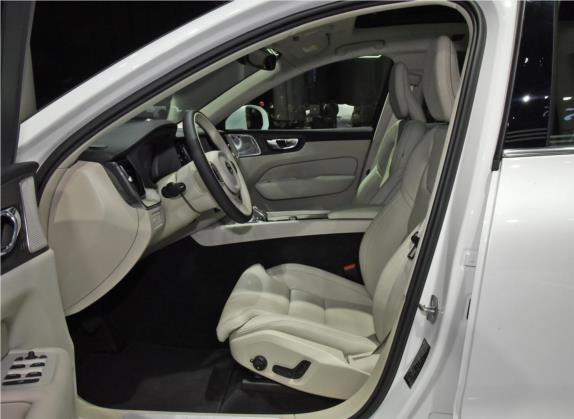 沃尔沃XC60新能源 2022款 T8 插电混动 四驱智雅豪华版 车厢座椅   前排空间