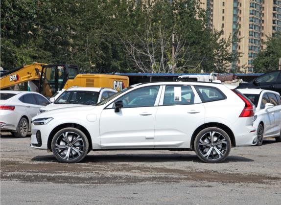 沃尔沃XC60新能源 2022款 T8 插电混动 四驱智远运动版 外观   正侧