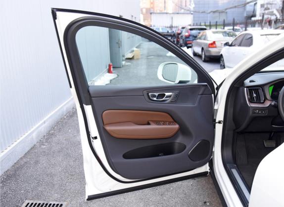 沃尔沃XC60新能源 2022款 T8 插电混动 长续航四驱智远豪华版 车厢座椅   前门板