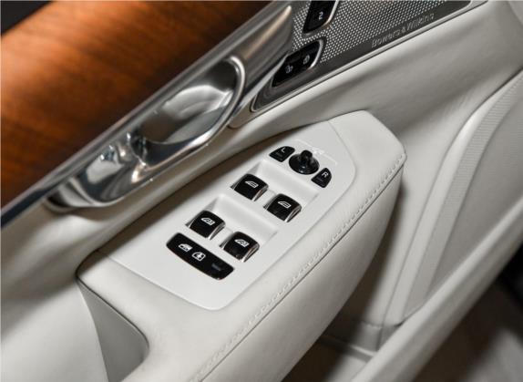 沃尔沃S90新能源 2019款 T8 E驱混动 荣誉版 4座 国V 车厢座椅   门窗控制