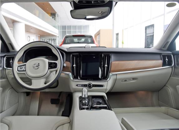 沃尔沃S90新能源 2019款 T8 E驱混动 荣誉版 3座 国V 中控类   中控全图