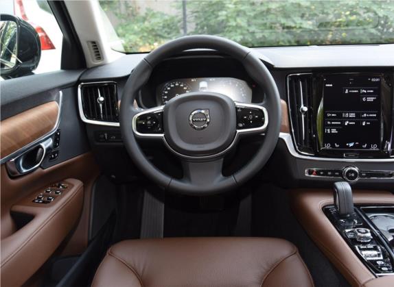 沃尔沃S90新能源 2020款 T8 E驱混动 智逸豪华版 中控类   驾驶位