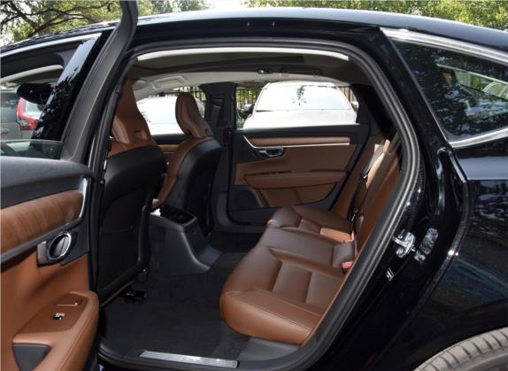 沃尔沃S90新能源 2020款 T8 E驱混动 智逸豪华版 车厢座椅   后排空间