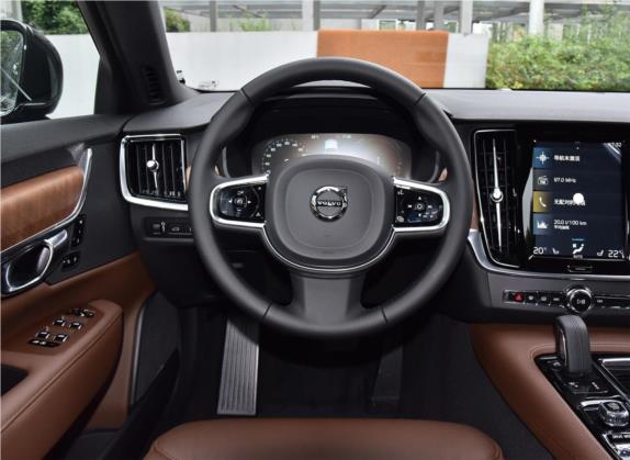 沃尔沃S90新能源 2021款 T8 E驱混动 智逸豪华版 中控类   驾驶位