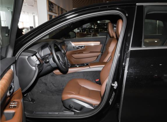 沃尔沃S90新能源 2023款 T8插电式混合动力 四驱长续航智逸豪华版 车厢座椅   前排空间