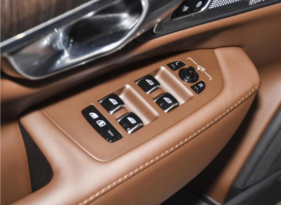 沃尔沃S90新能源 2023款 T8插电式混合动力 四驱长续航智雅豪华版 车厢座椅   门窗控制