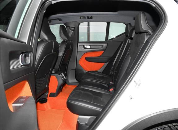 沃尔沃XC40 2020款 T5 四驱智雅运动版 车厢座椅   后排空间