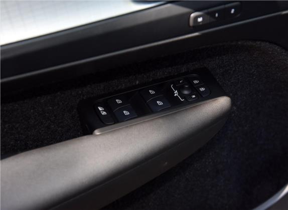 沃尔沃XC40 2020款 T3 智行时尚版 车厢座椅   门窗控制