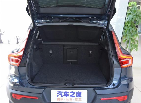 沃尔沃XC40 2020款 T4 四驱智远豪华版 车厢座椅   后备厢