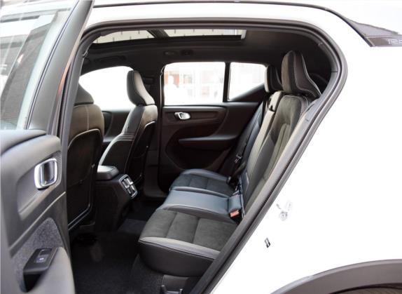 沃尔沃XC40 2020款 T4 四驱智远运动版 车厢座椅   后排空间