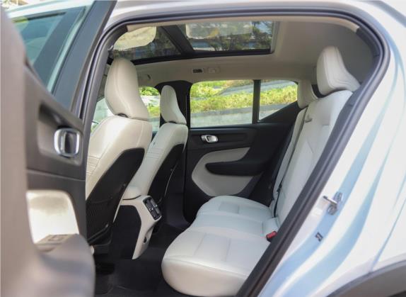 沃尔沃XC40 2020款 T4 四驱智雅豪华版 车厢座椅   后排空间