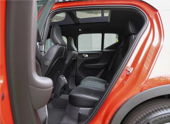 沃尔沃XC40 2020款 T4 四驱智雅运动版 车厢座椅   后排空间