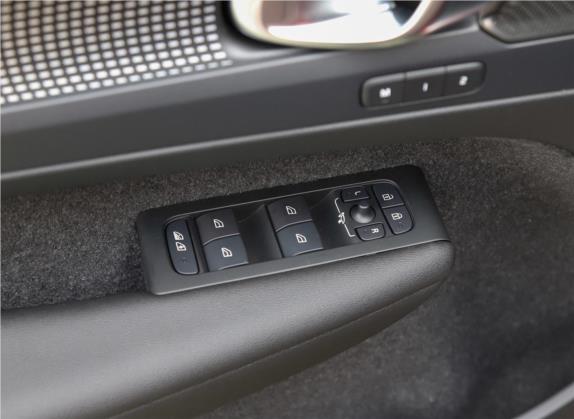 沃尔沃XC40 2020款 T4 四驱智雅运动版 车厢座椅   门窗控制