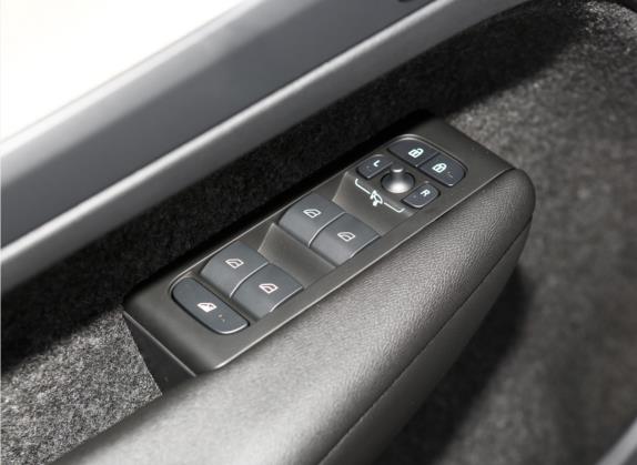 沃尔沃XC40 2023款 B4 四驱智远豪华版 车厢座椅   门窗控制