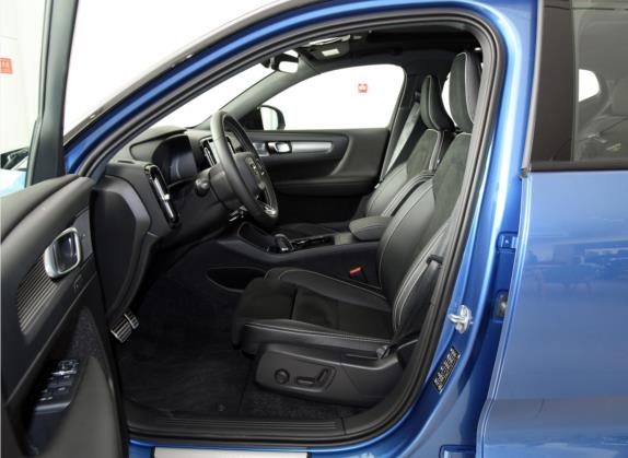 沃尔沃XC40新能源 2021款 P8 纯电 四驱智雅运动版 车厢座椅   前排空间