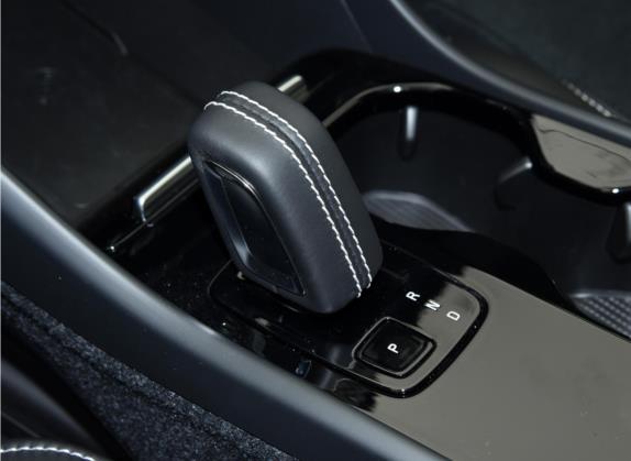沃尔沃XC40新能源 2021款 P8 纯电 四驱智雅运动版 中控类   挡把