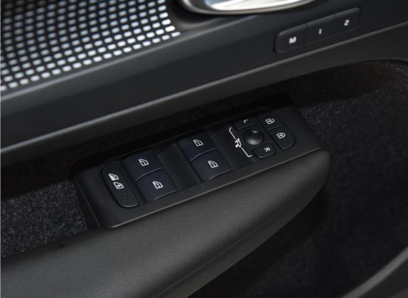 沃尔沃XC40新能源 2021款 P8 纯电 四驱智雅运动版 车厢座椅   门窗控制