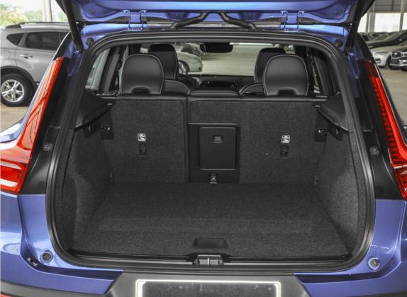 沃尔沃XC40新能源 2022款 四驱高性能版 车厢座椅   后备厢