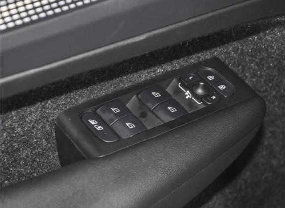 沃尔沃XC40新能源 2022款 四驱高性能版 车厢座椅   门窗控制