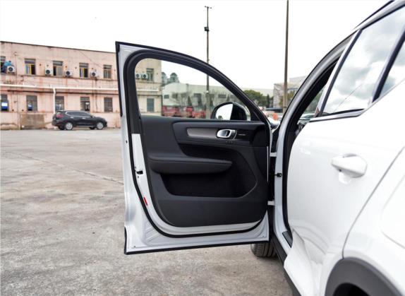 沃尔沃XC40新能源 2022款 长续航版 PRO 车厢座椅   前门板