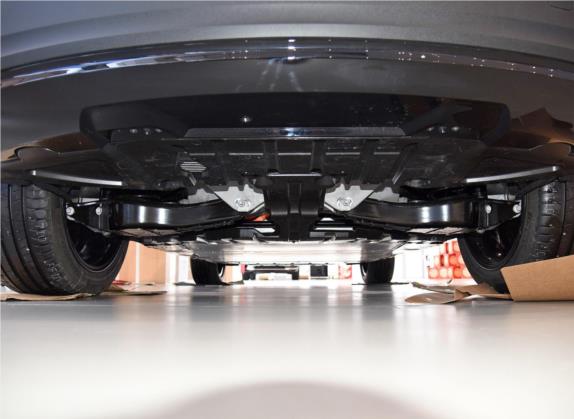 沃尔沃XC40新能源 2022款 长续航版 其他细节类   后悬架
