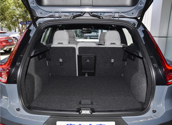沃尔沃XC40新能源 2023款 长续航版 PRO 车厢座椅   后备厢