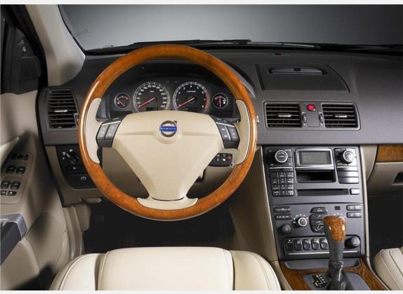 沃尔沃XC90 2006款 3.2 AWD 中控类   驾驶位