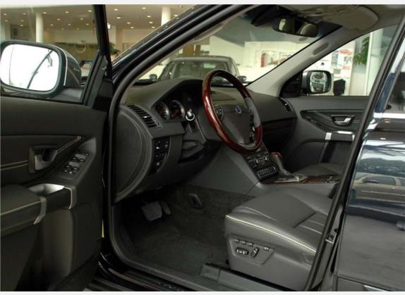 沃尔沃XC90 2006款 4.4 V8 AWD五座行政版 车厢座椅   前排空间