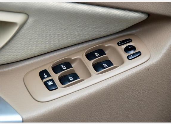 沃尔沃XC90 2009款 2.5T AWD航海版 车厢座椅   门窗控制